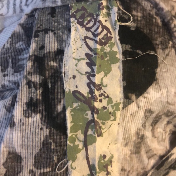 Long sleeve BW top - Picture 6 of 6